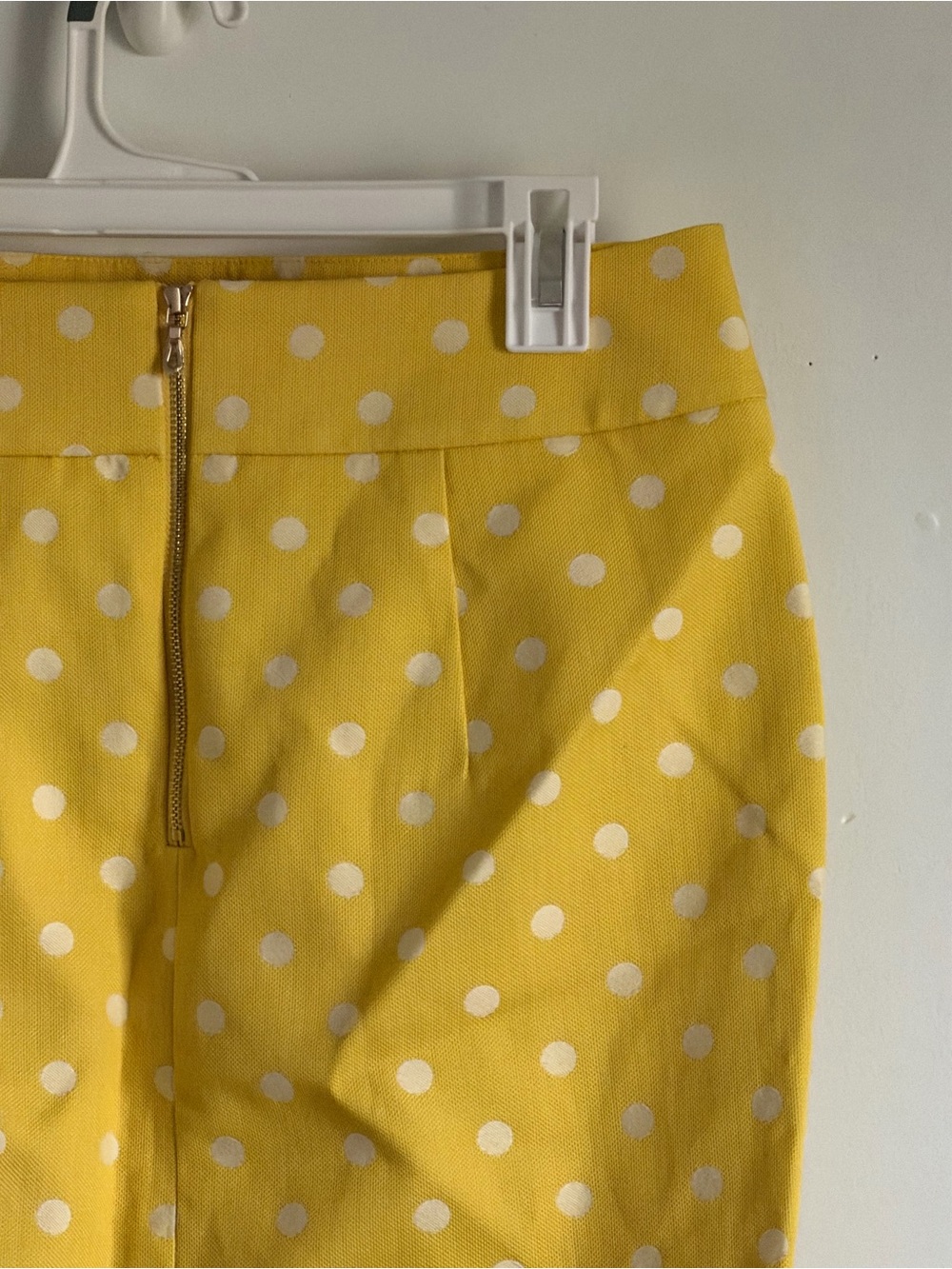 Ann Taylor Yellow and White Polka Dot Pencil Skirt - Picture 3 of 3